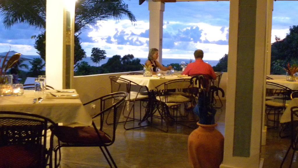 Hotel Lookout Playa Tortuga Охочал Екстериор снимка